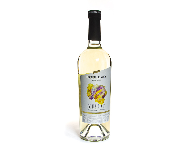 KOBLEVO MUSCAT Halbsüß Weiß