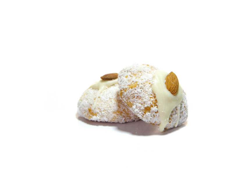 Almond cookies