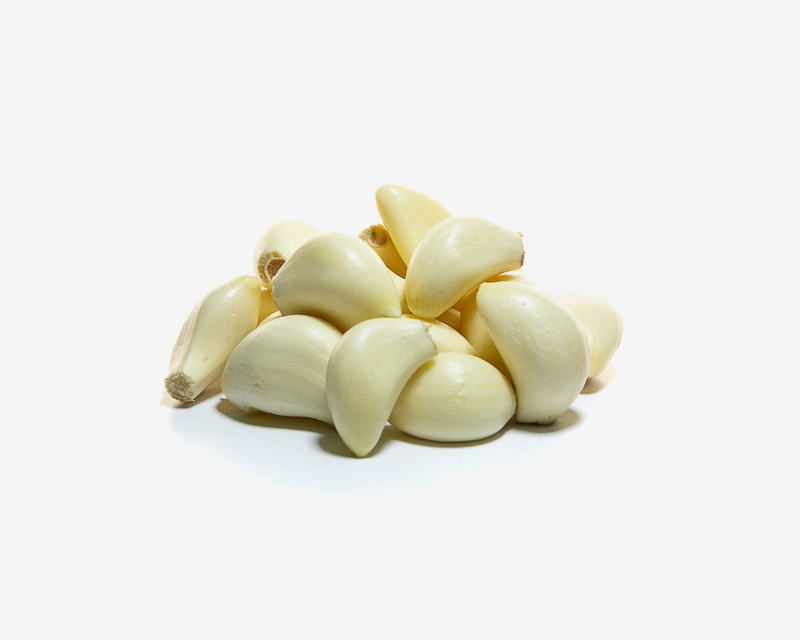 Peeled garlic cloves