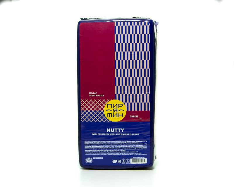 “坚果“葫芦巴和核桃仁味道硬奶酪